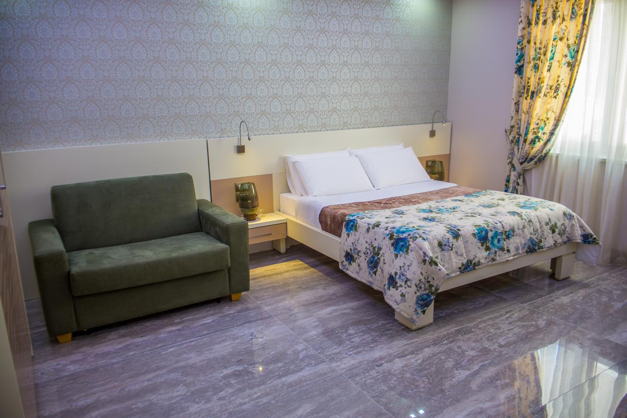 Hotel Vila Koral ドゥラス エクステリア 写真