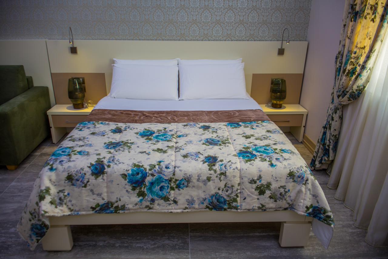 Hotel Vila Koral ドゥラス エクステリア 写真