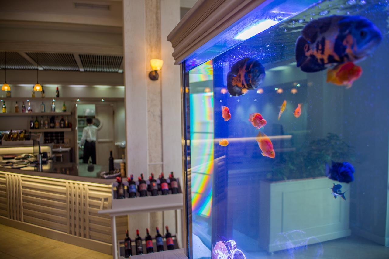 Hotel Vila Koral ドゥラス エクステリア 写真