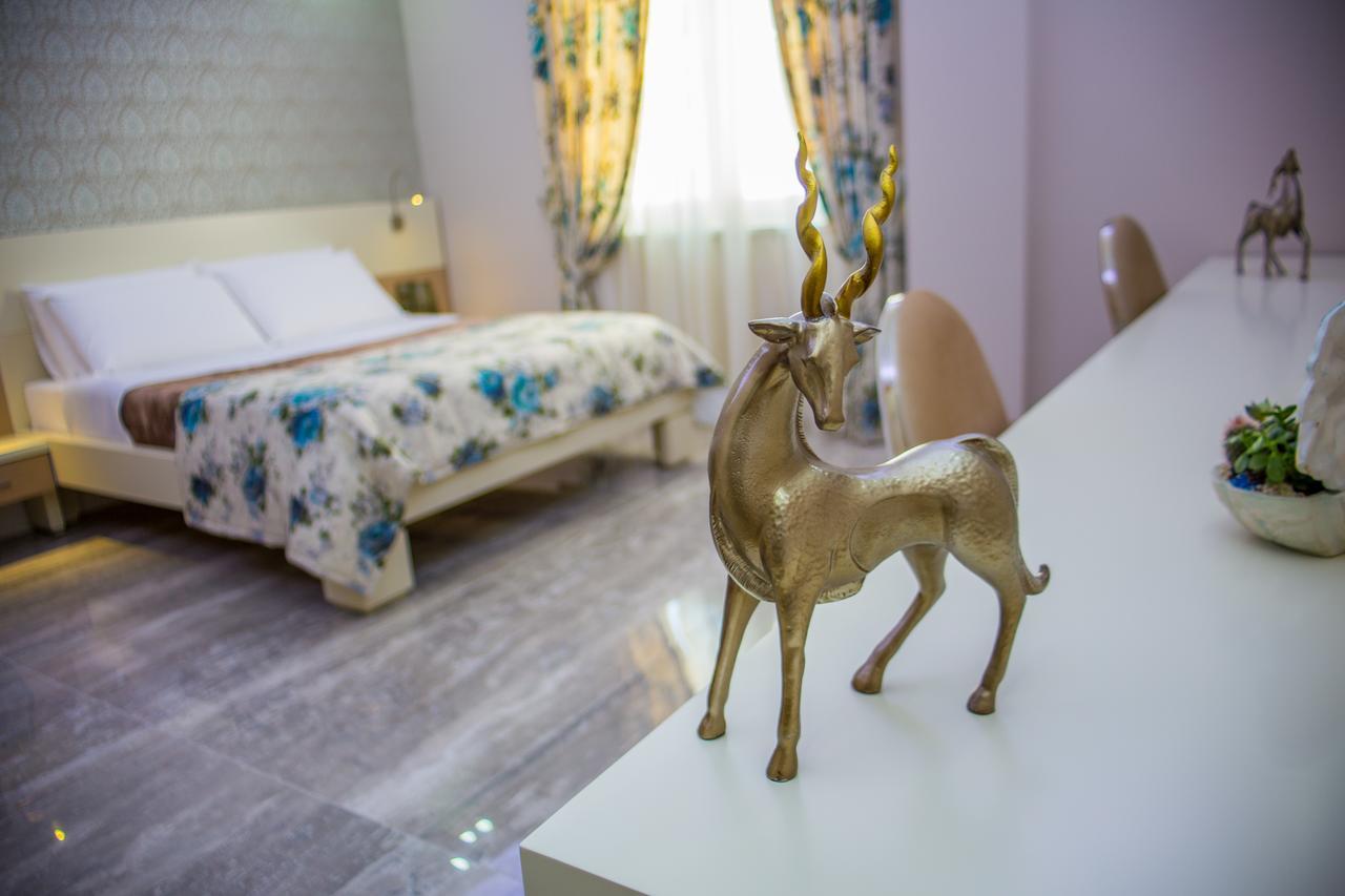Hotel Vila Koral ドゥラス エクステリア 写真