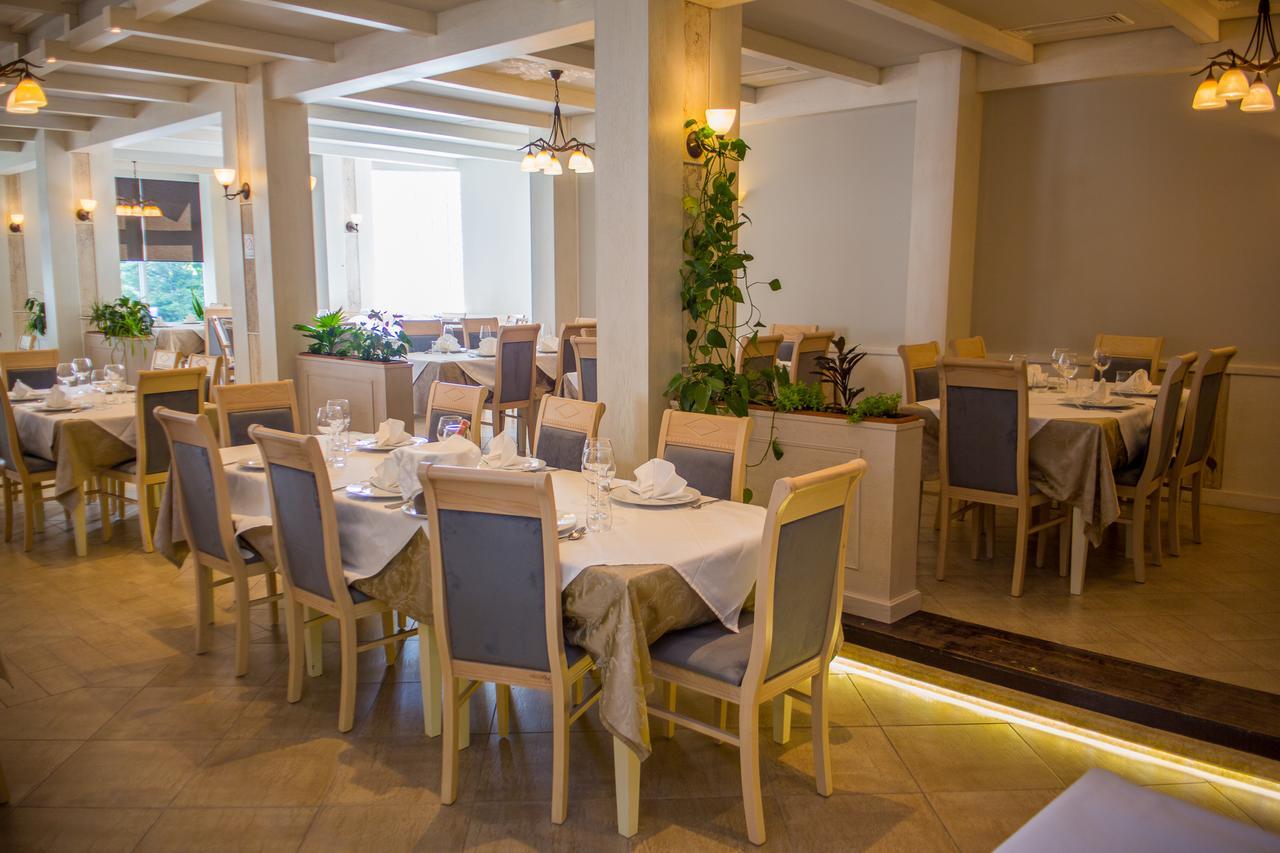 Hotel Vila Koral ドゥラス エクステリア 写真