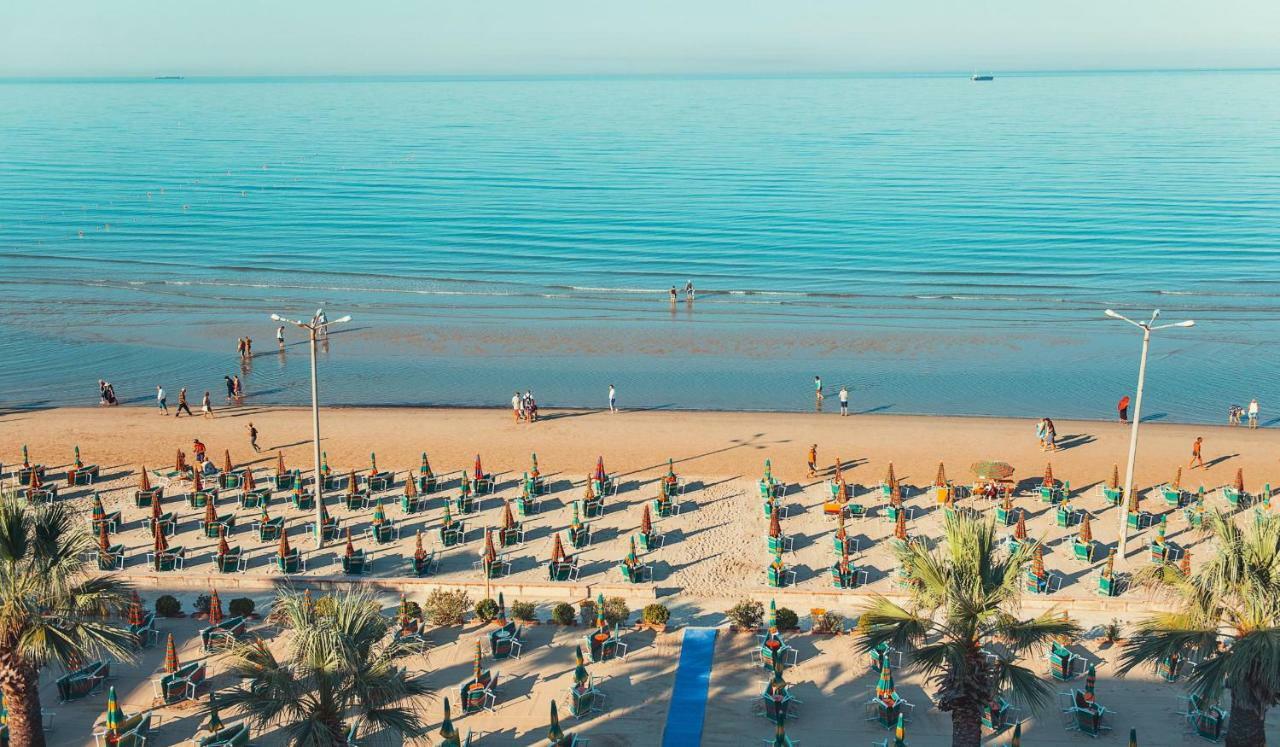 Hotel Vila Koral ドゥラス エクステリア 写真